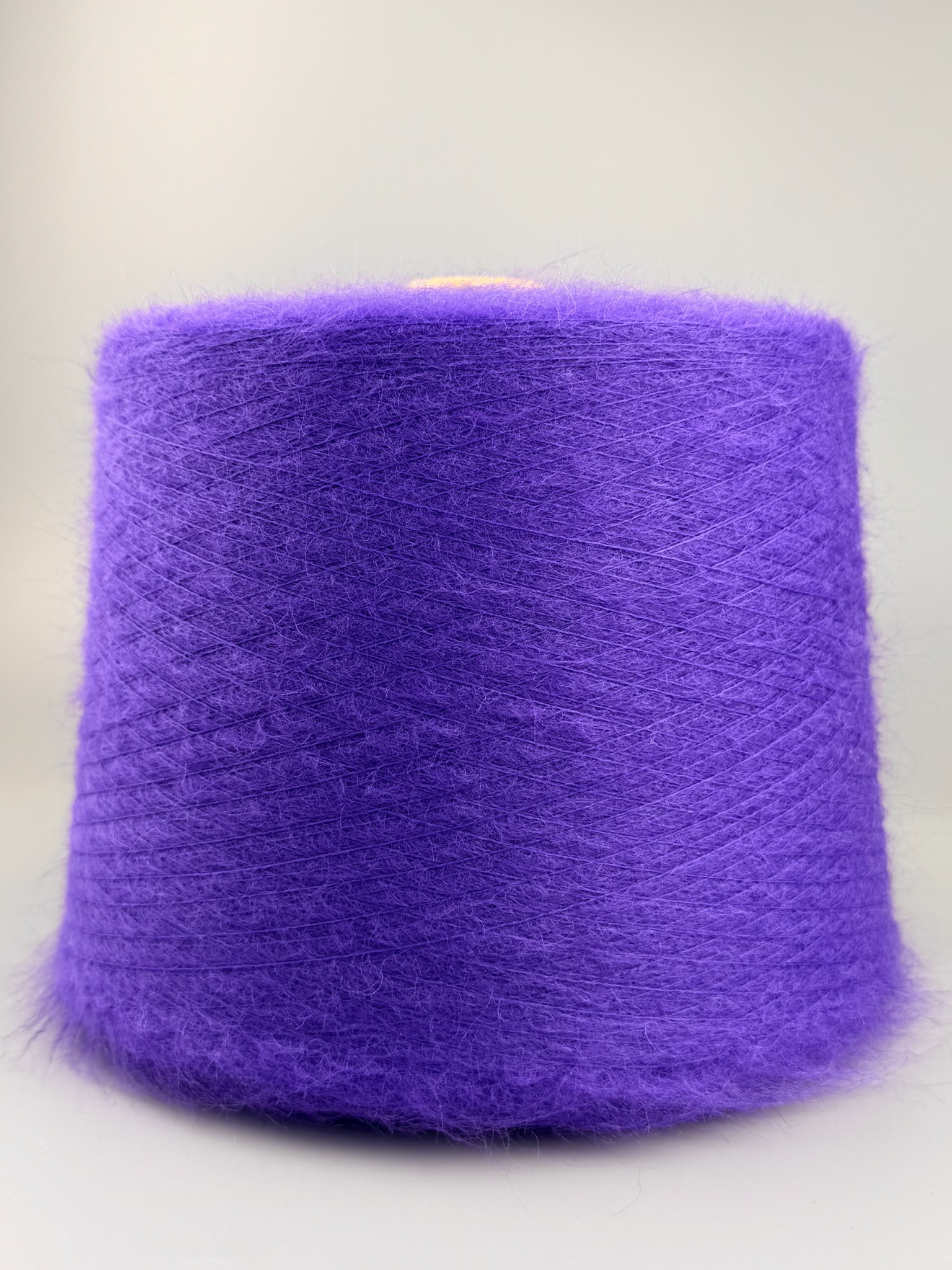 Kid Mohair con Nylon 1500 m / 100 g – Outlet – Viola brillante foto 2